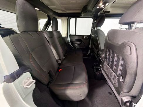 Used 2023 Jeep Wrangler Unlimited Rubicon AWD/4WD image 27