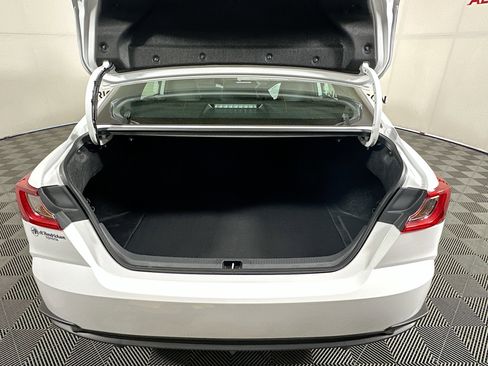 Used 2026 Toyota Camry SE image 31