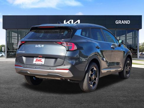 New 2026 Kia Sportage EX AWD/4WD image 5