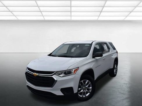 Used 2020 Chevrolet Traverse LS FWD image 6