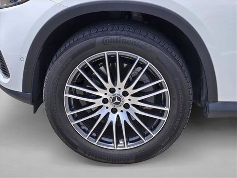 Used 2024 Mercedes-Benz GLC 300 image 7