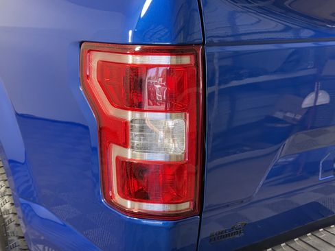 Certified 2018 Ford F150 XLT image 8
