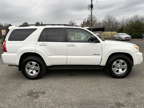 Used 2009 Toyota 4Runner 4WD image 5