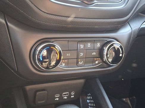 Used 2022 Chevrolet TrailBlazer LT image 15