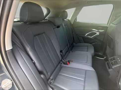 Used 2025 Audi Q5 2.0T w/ Premium Plus AWD/4WD image 29