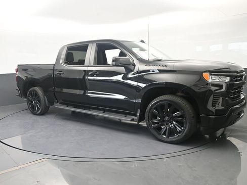 Used 2023 Chevrolet Silverado 1500 RST RWD image 8