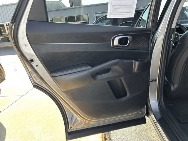 Used 2025 Kia Sorento EX AWD/4WD image 24