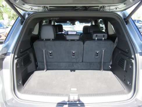 Used 2026 Buick Enclave Preferred FWD image 36