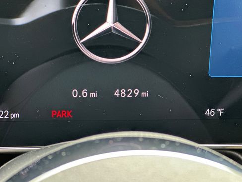 Used 2025 Mercedes-Benz GLC 300 4MATIC image 19