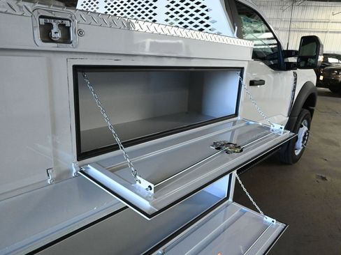 New 2025 Ford F450 XL w/ XL Chrome Package image 28