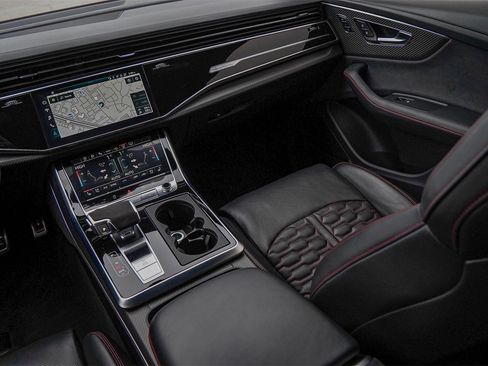 Used 2023 Audi RS Q8 image 28