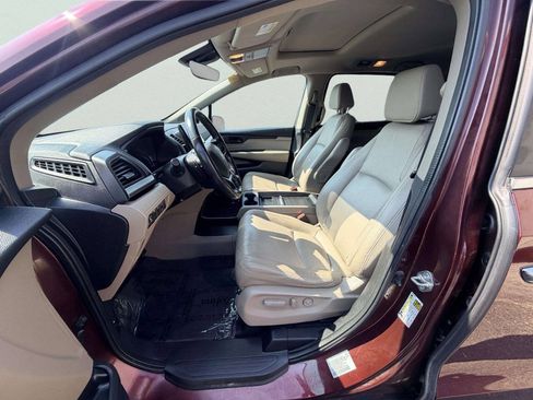 Used 2018 Honda Odyssey EX-L image 17