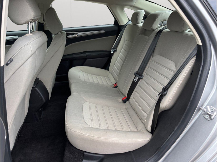 Used 2020 Ford Fusion S FWD image 30