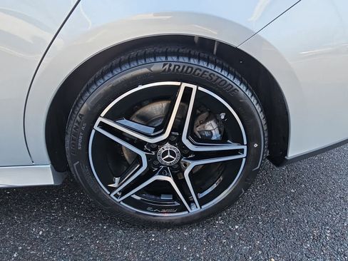 Used 2023 Mercedes-Benz CLA 250 4MATIC image 31