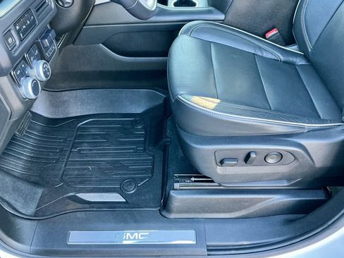 Used 2021 GMC Yukon XL SLT w/ SLT Luxury Plus Package image 43