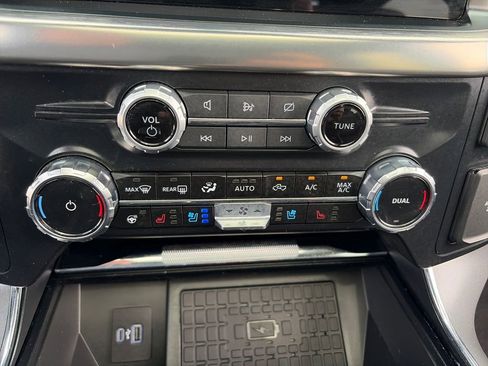 Used 2023 Ford F150 Lariat w/ Equipment Group 502A High AWD/4WD image 28