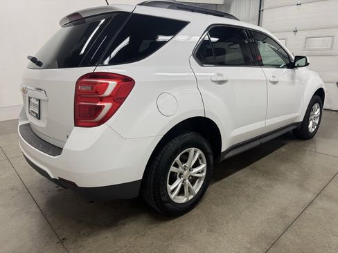 Used 2017 Chevrolet Equinox LT w/ Convenience Package image 13