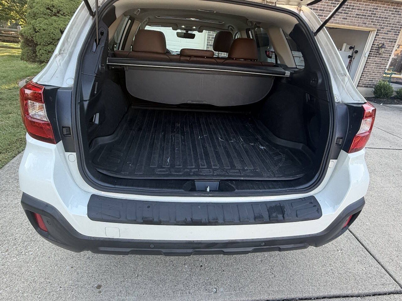 Used 2018 Subaru Outback 2.5i Touring w/ Popular Package #3 AWD/4WD image 21
