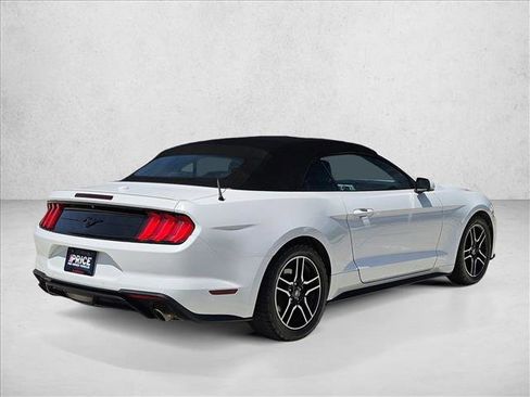 Used 2018 Ford Mustang Premium RWD image 5