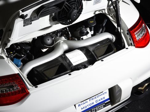 Used 2011 Porsche 911 GT2 RS RWD image 9