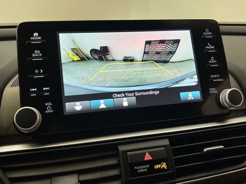 Used 2021 Honda Accord EX image 17