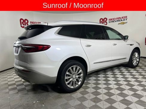 Used 2021 Buick Enclave Essence w/ Sound and Sites Package image 9