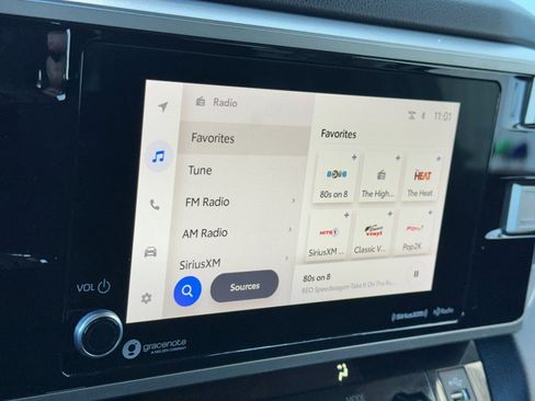 Used 2022 Toyota Tundra SR5 w/ TRD Off-Road Package image 16