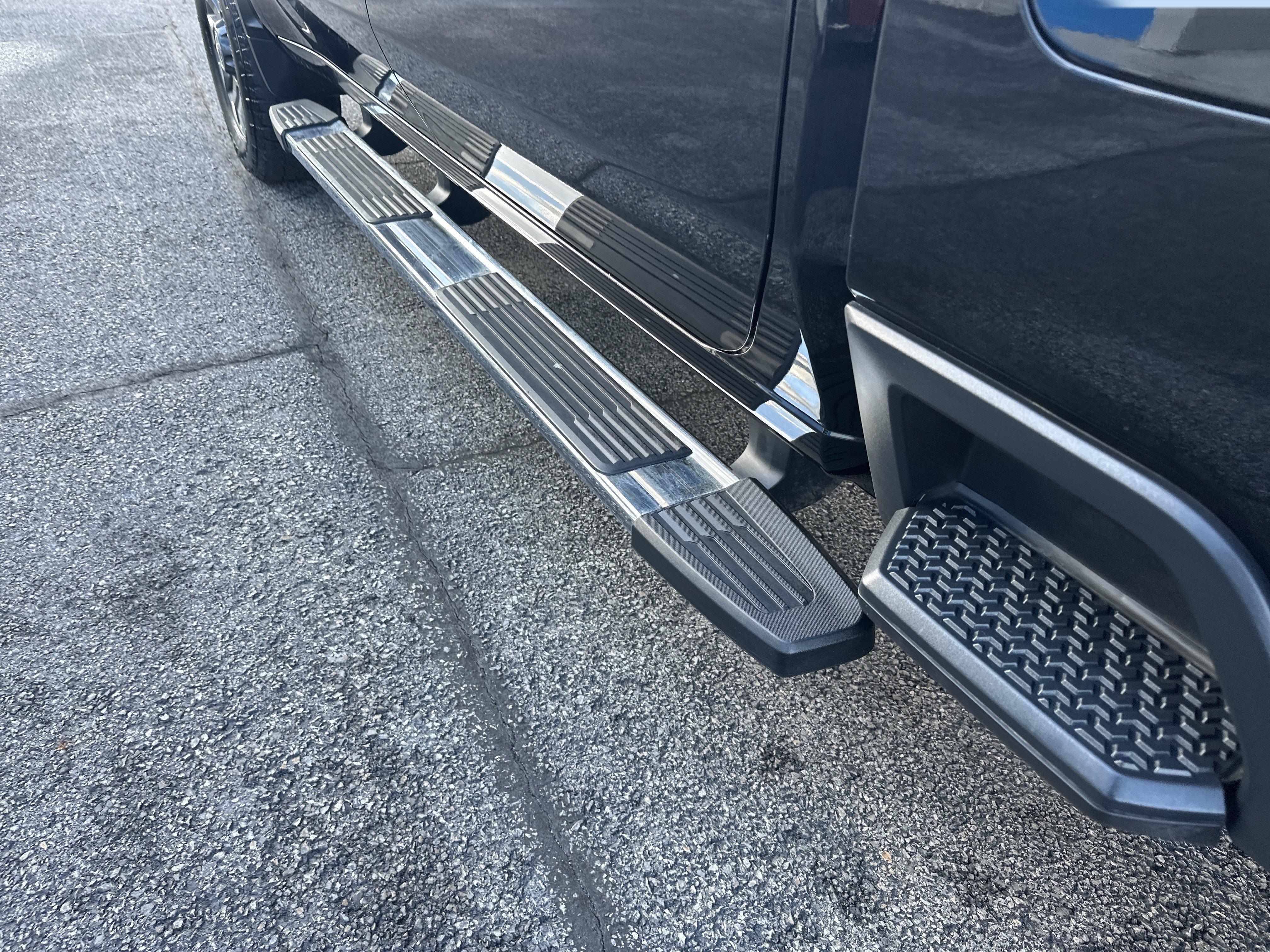 Certified 2024 Chevrolet Silverado 2500 Custom w/ Custom Value Package AWD/4WD image 10
