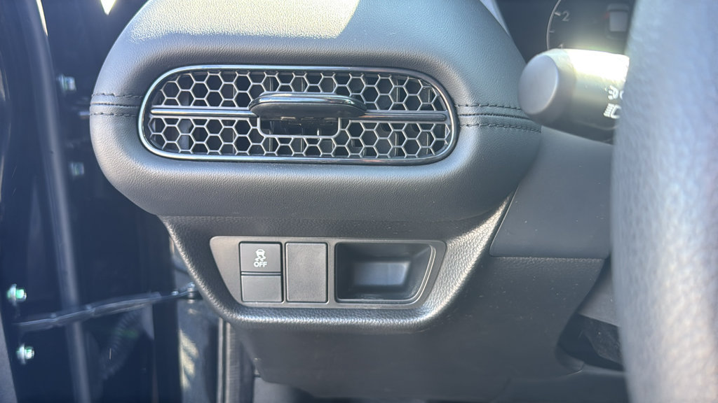 Used 2025 Honda HR-V LX image 16