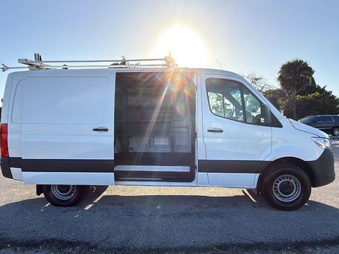 Used 2020 Mercedes-Benz Sprinter 1500 w/ Driver Convenience Package image 17