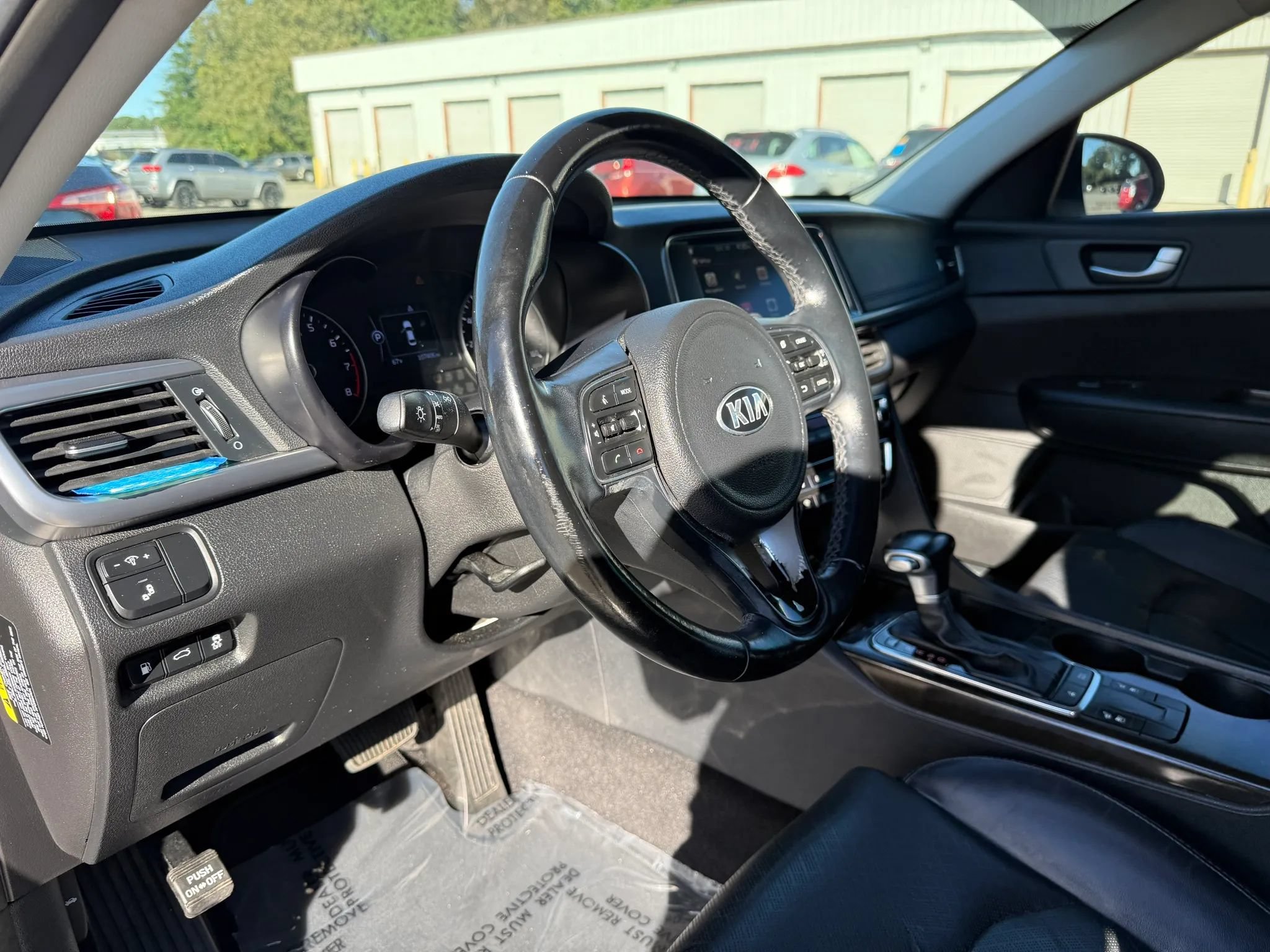 Used 2016 Kia Optima EX w/ Option Group 040 FWD image 17