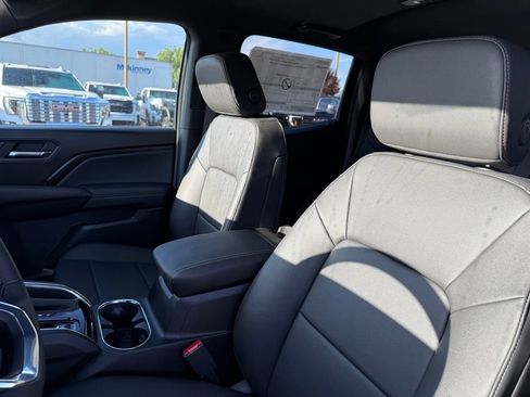 New 2026 GMC Canyon Elevation w/ Convenience Package image 11