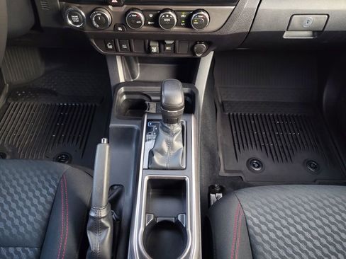 Used 2023 Toyota Tacoma SR5 w/ Technology Package AWD/4WD image 10