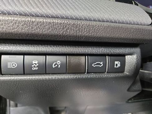 Used 2025 Toyota Camry SE image 26