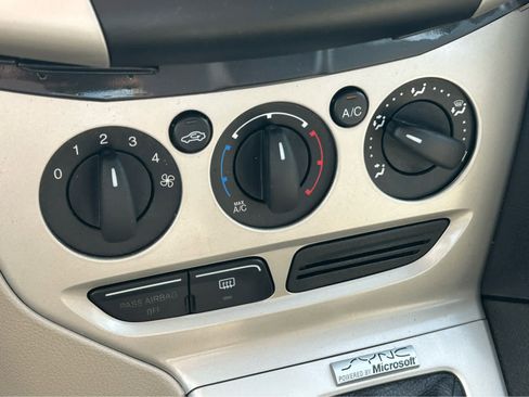 Used 2014 Ford Focus SE image 21