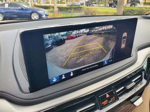 Used 2025 Acura MDX w/ Technology Package image 30