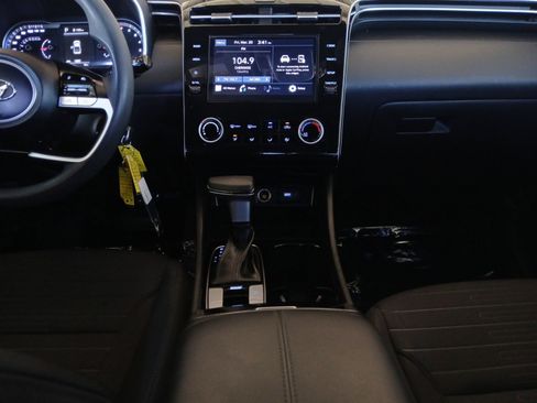 Used 2022 Hyundai Santa Cruz SE image 11