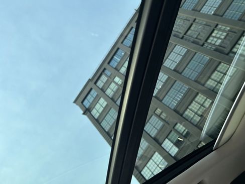 Certified 2024 Volvo XC90 B5 Plus image 33