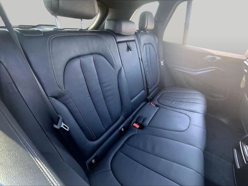 Used 2020 BMW X5 sDrive40i w/ Convenience Package RWD image 18