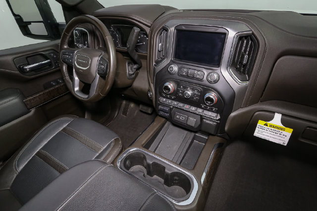 Used 2023 GMC Sierra 3500 Denali w/ Denali Ultimate Package AWD/4WD image 18
