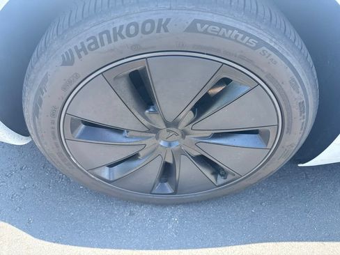 Used 2024 Tesla Model 3 Long Range AWD/4WD image 13
