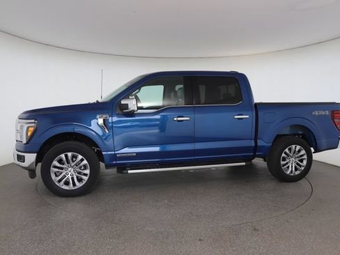 Used 2025 Ford F150 Lariat w/ Equipment Group 501A Mid AWD/4WD image 6