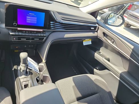 New 2026 Toyota Camry LE w/ Convenience Package image 28