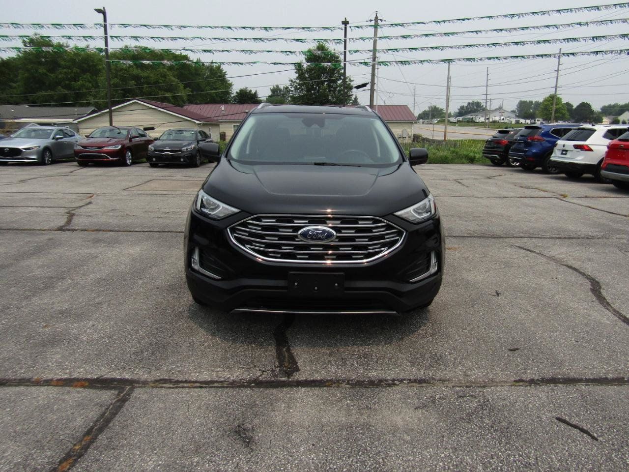 Used 2021 Ford Edge SEL w/ Convenience Package AWD/4WD image 2
