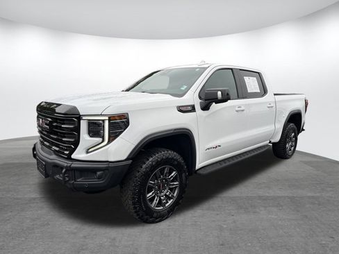 Used 2024 GMC Sierra 1500 AT4X image 3
