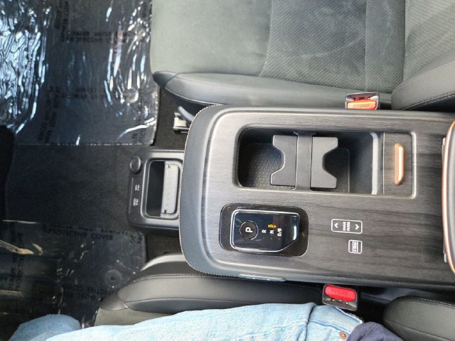 Used 2024 Nissan Ariya AWD image 33