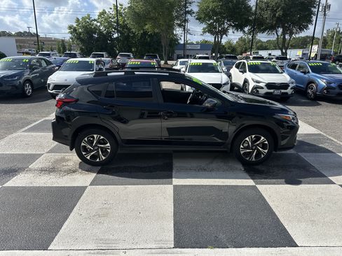 Used 2025 Subaru Crosstrek 2.5i Premium AWD/4WD image 3