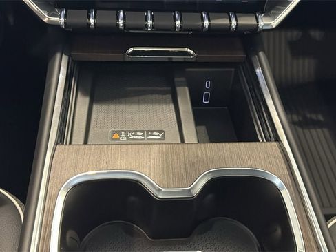 New 2026 GMC Acadia Denali w/ Super Cruise Package image 30