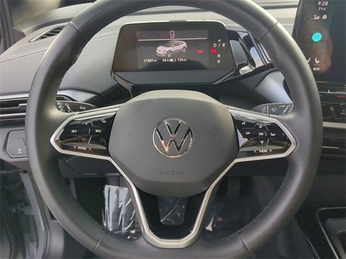 Certified 2023 Volkswagen ID.4 Pro image 29