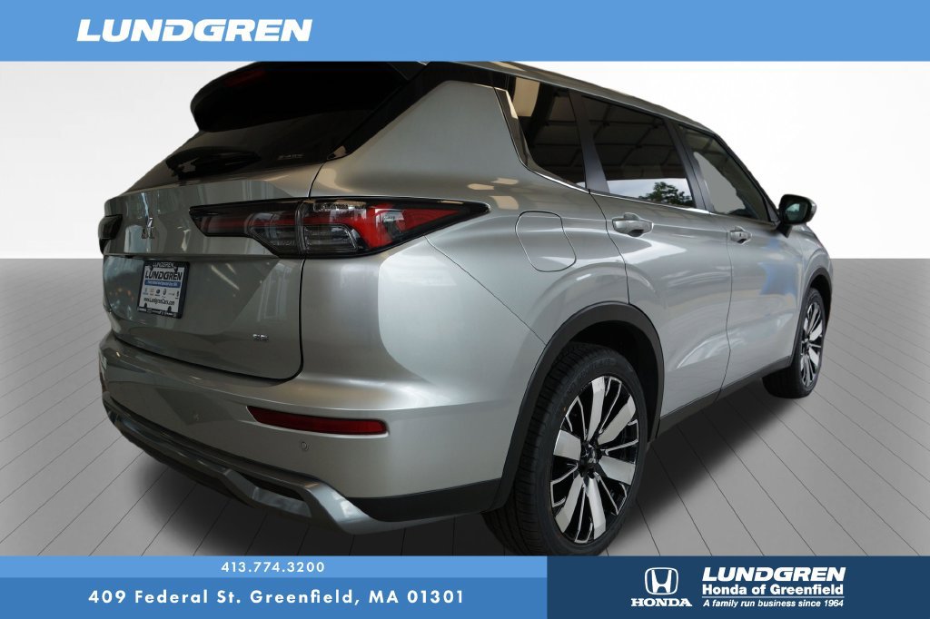 Used 2025 Mitsubishi Outlander AWD image 10